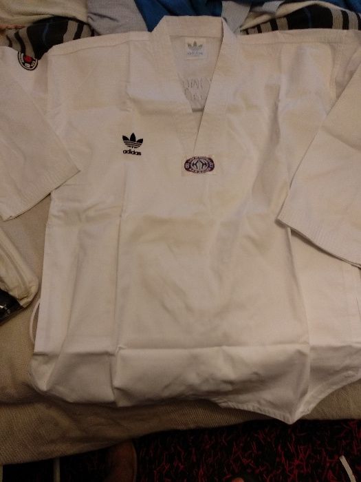 Dobok Taekwondo Adidas