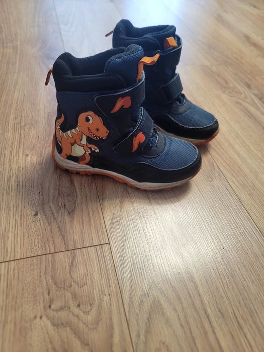 Śniegowce, buty zimowe