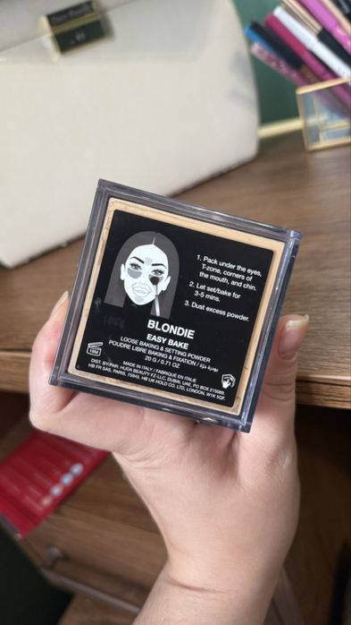 Пудра від Hudabeauty