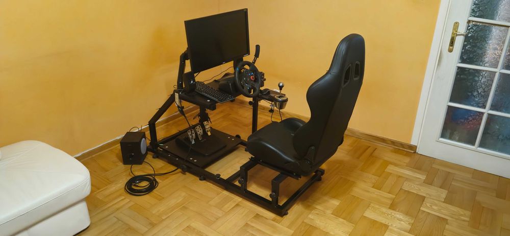 Stalowy SimRig z regulacją Logitech G29 + TH8A i więcej