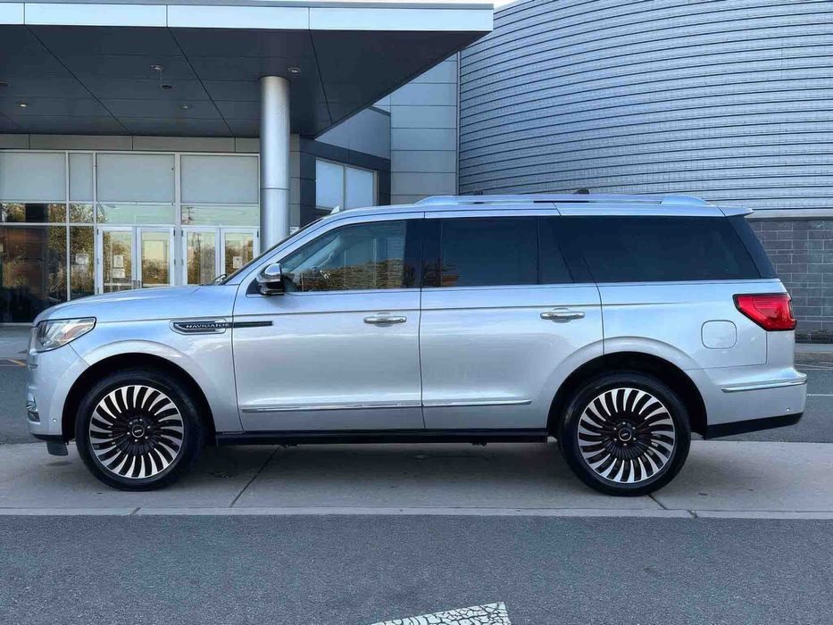Lincoln Navigator Black Label      2018