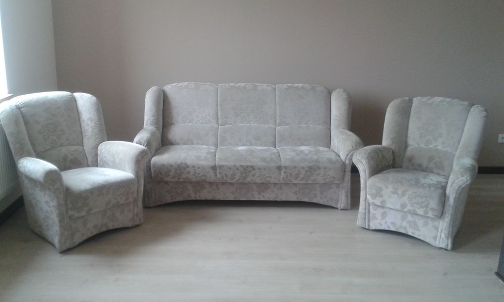 Komplet wypoczynkowy wesralka + 2 fotele