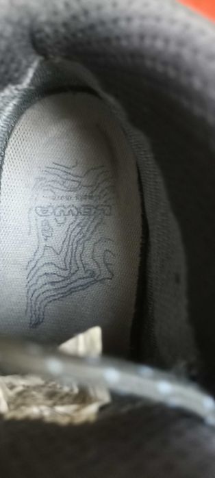 Черевики  " LOWA " (GORETEX)   -39 р  Made in Slovakia