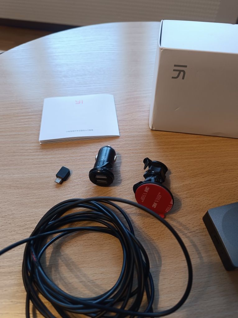 Kamerka samochodowa Xiaomi Yi Dash Cam rejestrator trasy Xiaoyi zestaw