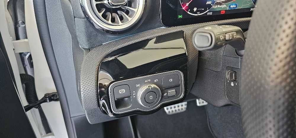 A250e AMG Advanced *2024* Multibeam* Volante Aquecido*