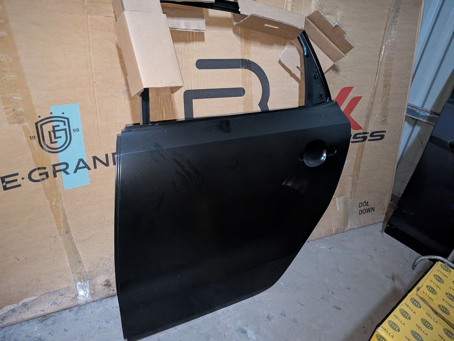 Nowe drzwi lewy tył volkswagen polo V