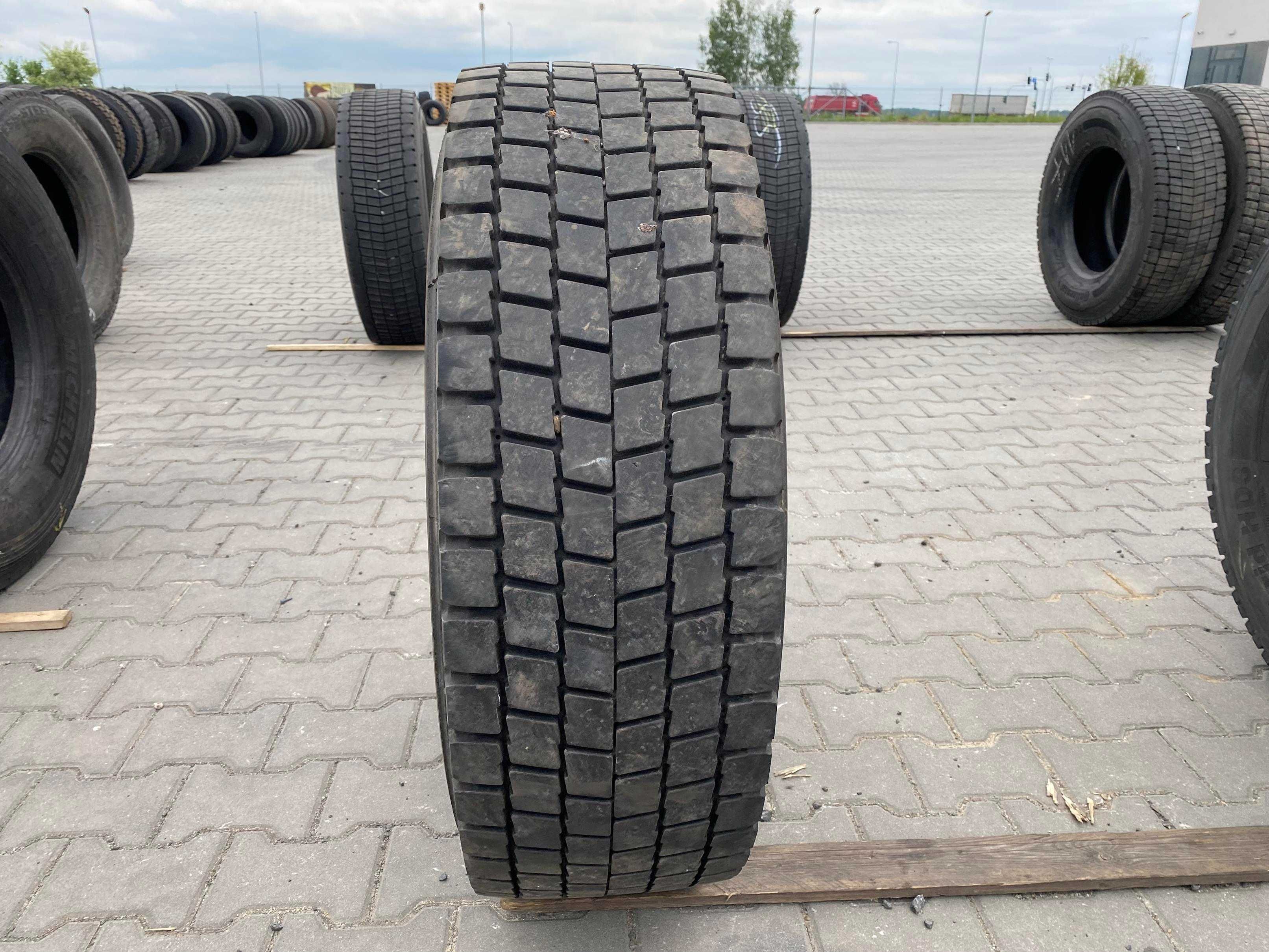 Opona 305/70R19.5 MICHELIN XDE2+ Napędowa 8-11mm