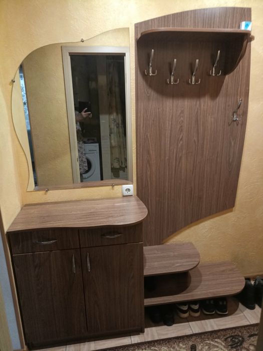 Продам прихожу в гарному стані