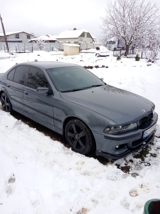 Бмв е39 528і сів поїхав