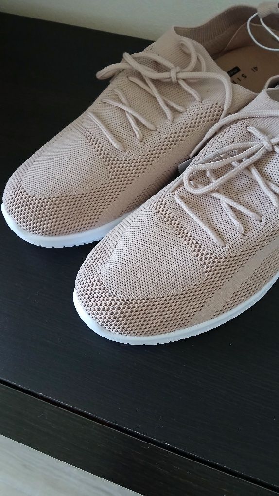 Wsuwane sneakersy damskie