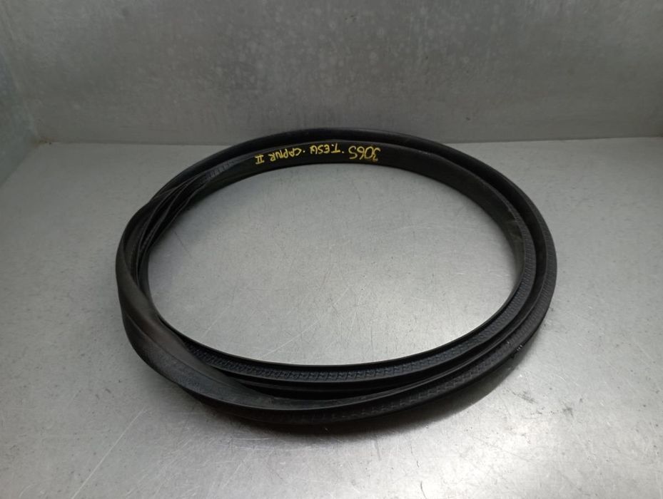 Revestimento porta trás esquerdo RENAULT Captur II