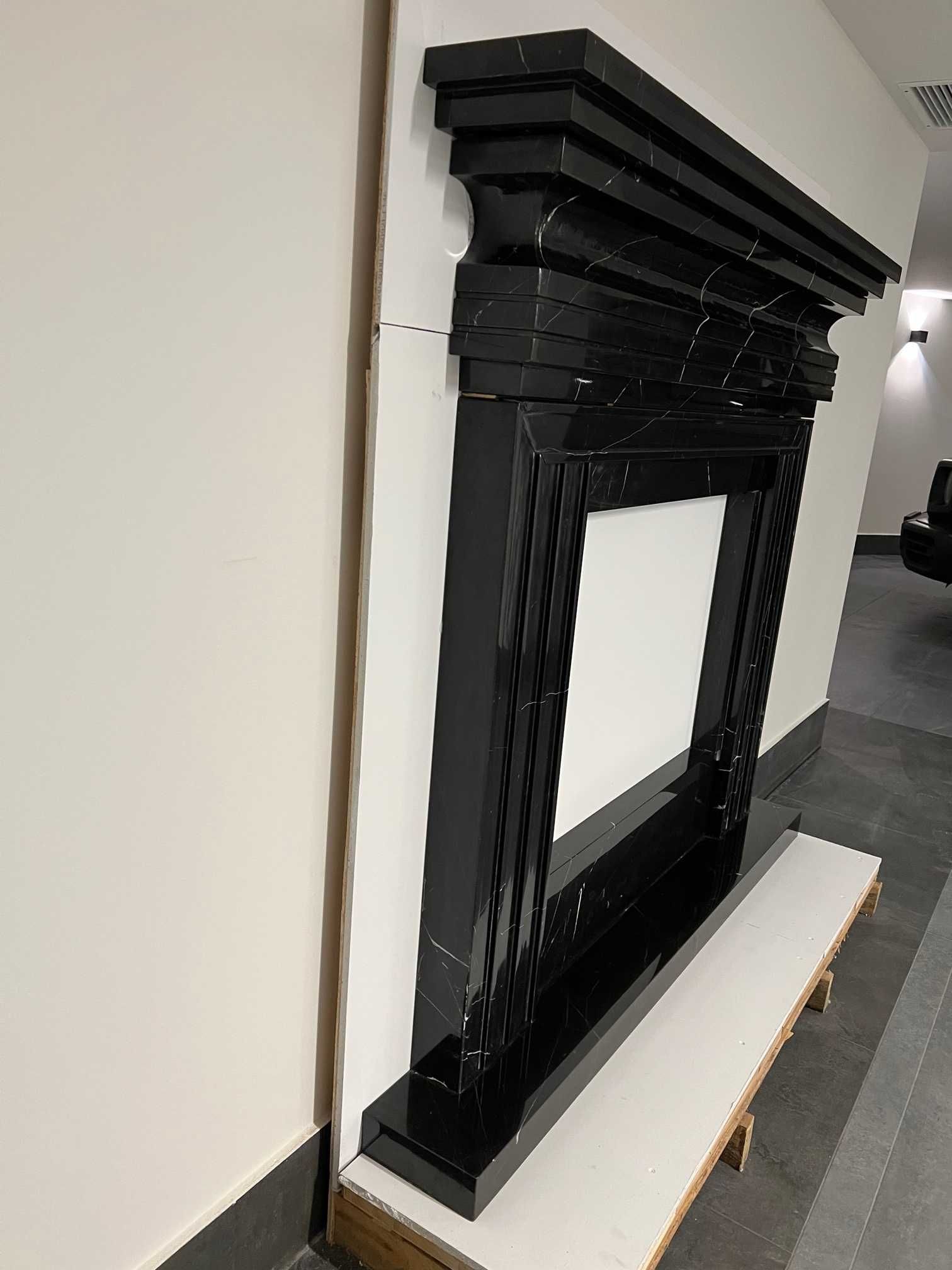 Portal kominkowy marmurowy