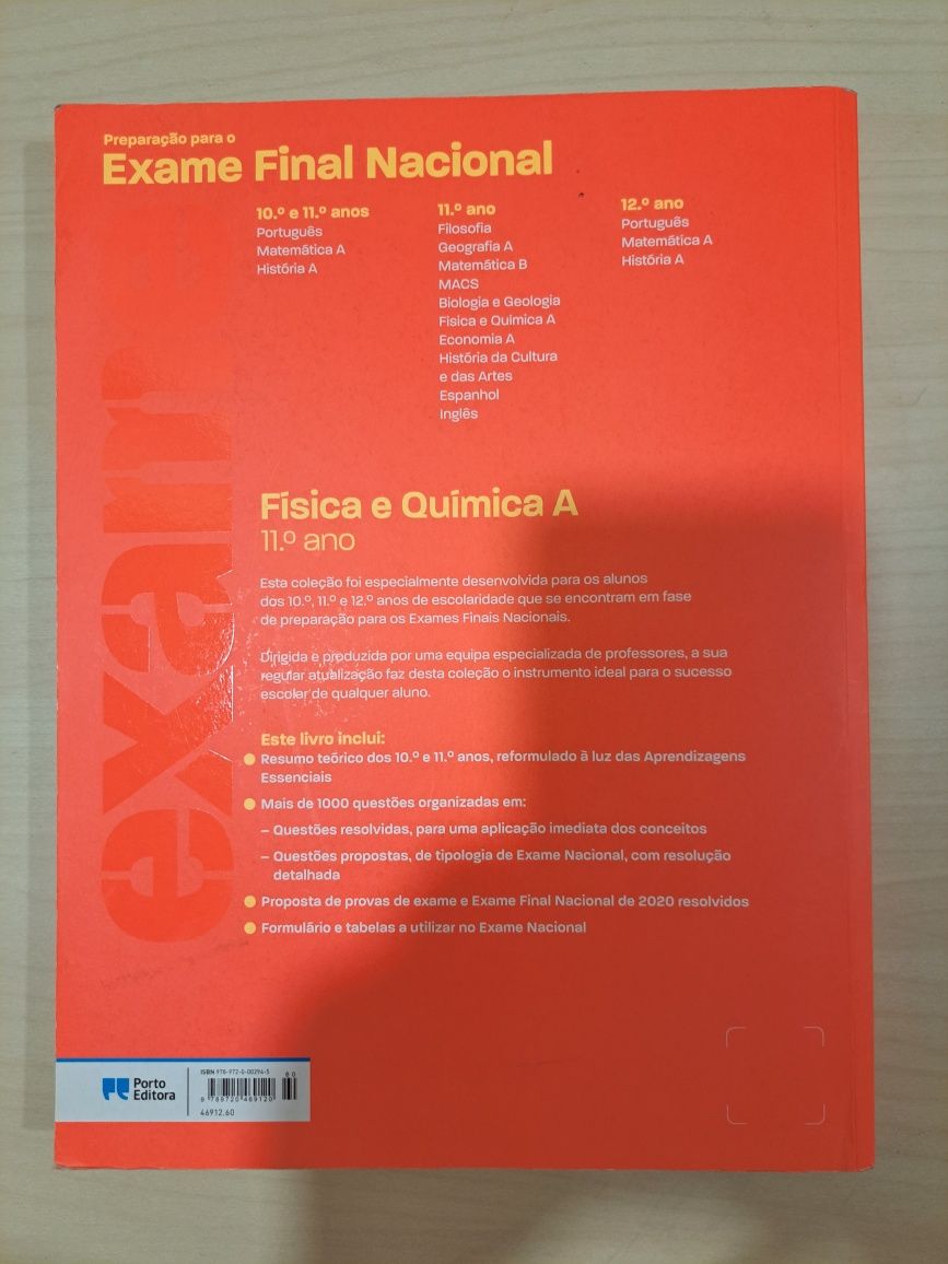 Livro de exercícios de Física e Química A