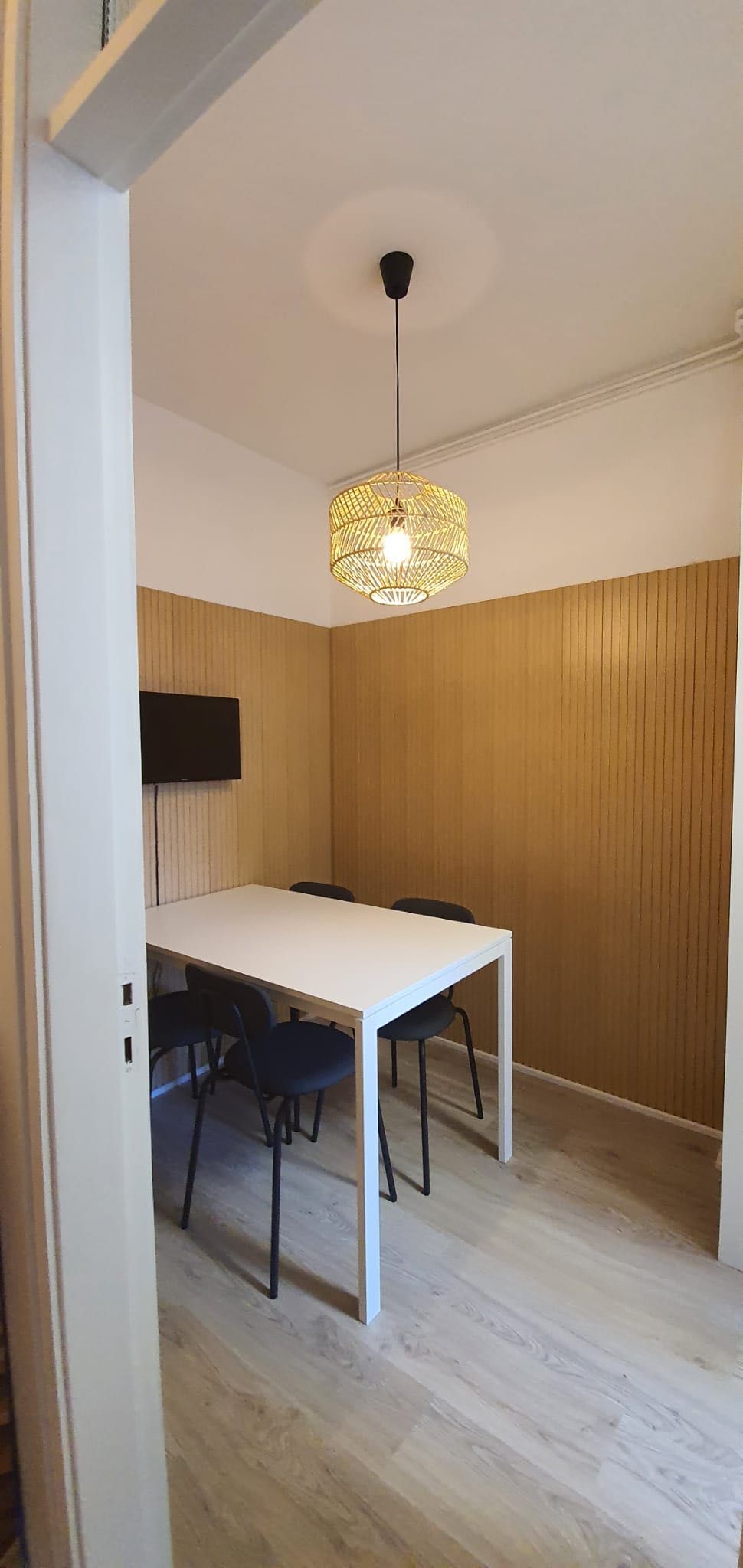 Apartamento T1/2 junto a Fernão Magalhães