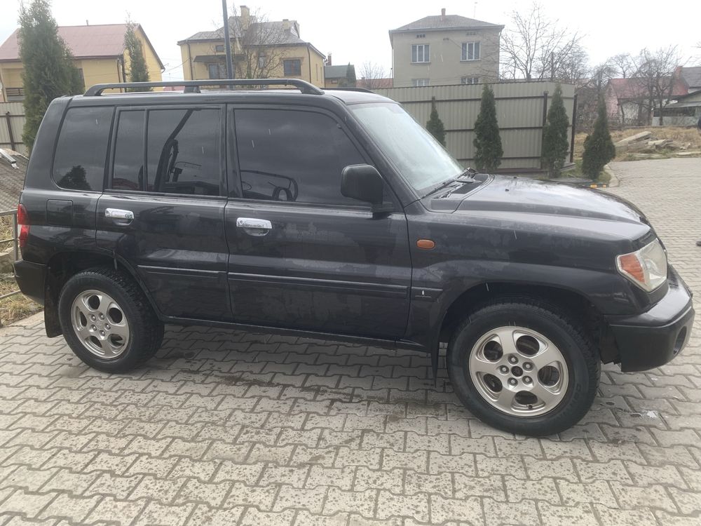 Продам джип Pagero pinin