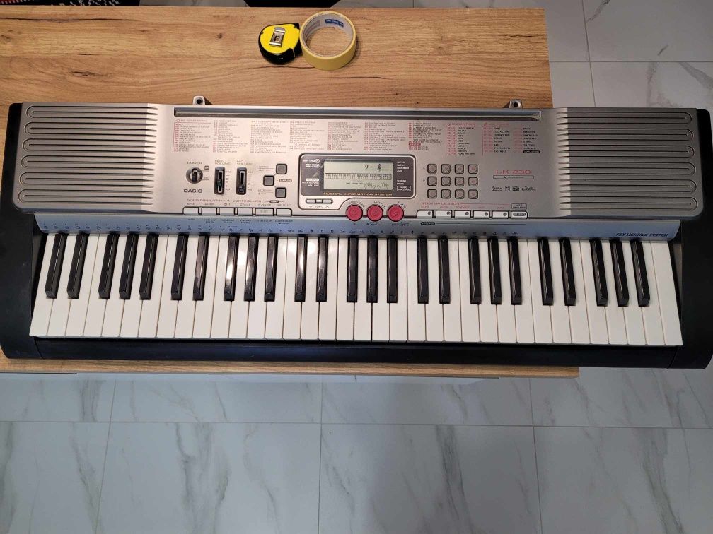 Casio LK-230 keyboard + stelaż