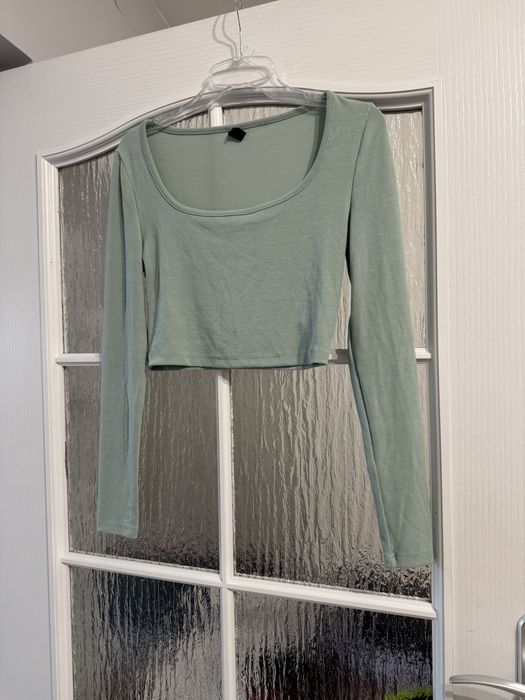 Miętowa koszulka, bluzka z długim rękawem