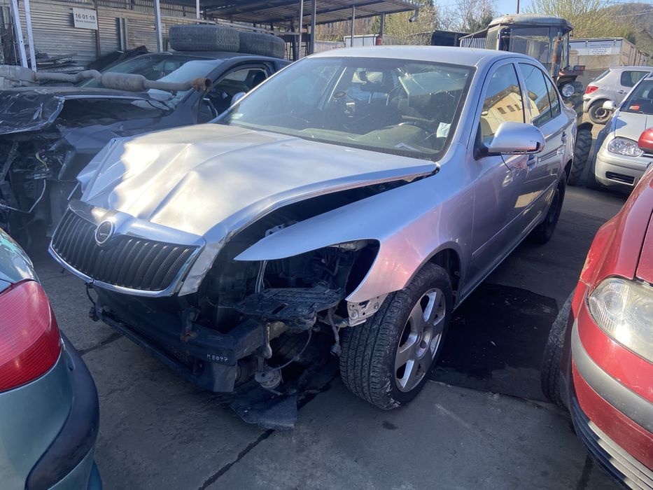 Na części Skoda Octavia II silnik 1.9 TDI BXE skrzynia JCR lakier LA7W