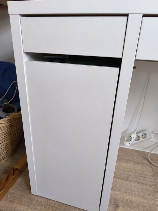 MICKE IKEA: Armários e soluções de arrumação, branco,105x50 cm

Armári