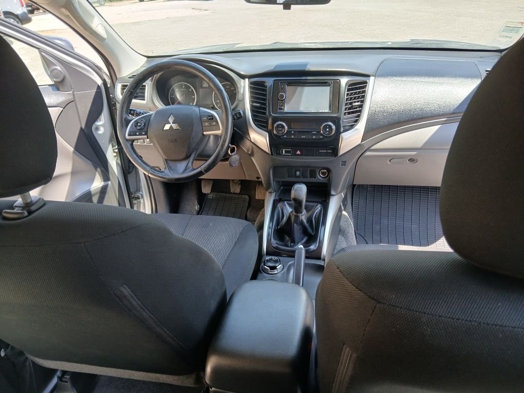 Mitsubishi strakar