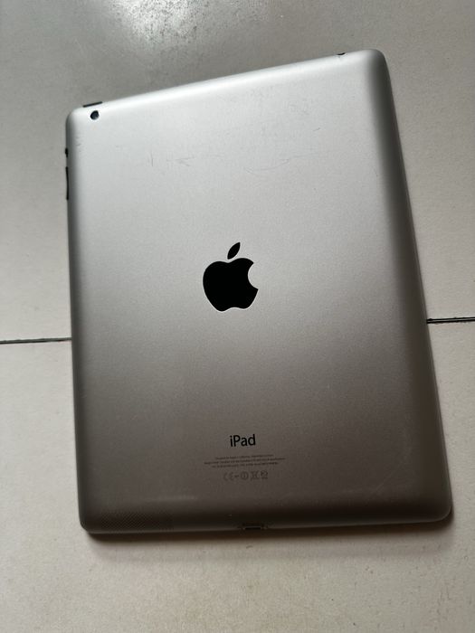 Apple iPad 4 16gb.
