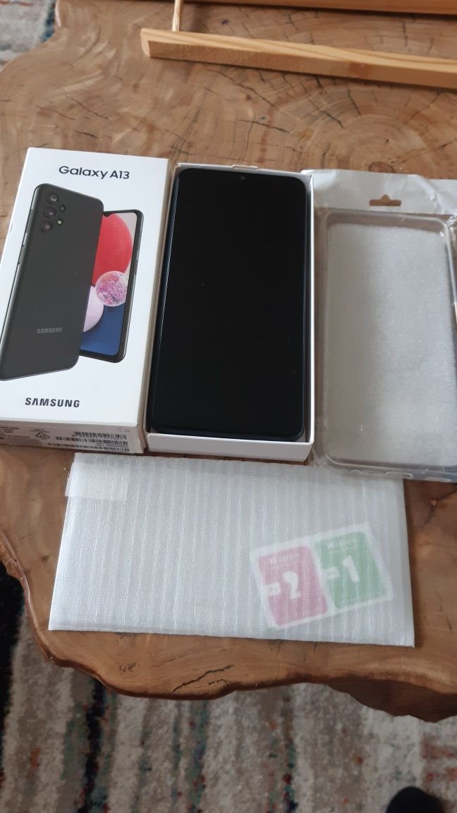 Galaxy A13 nowy plus etui i szybka