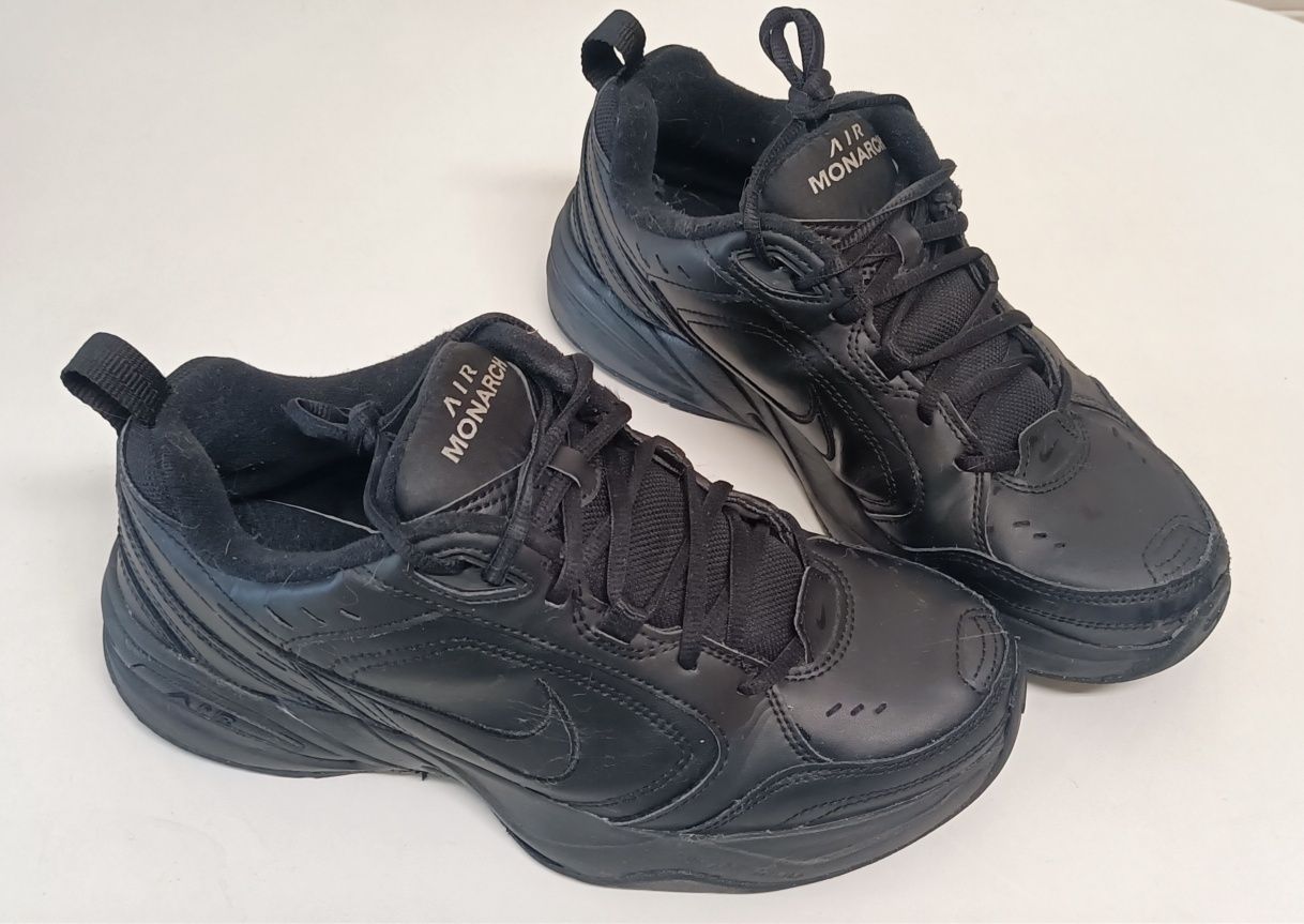 Tenis Nike Air Monarch
