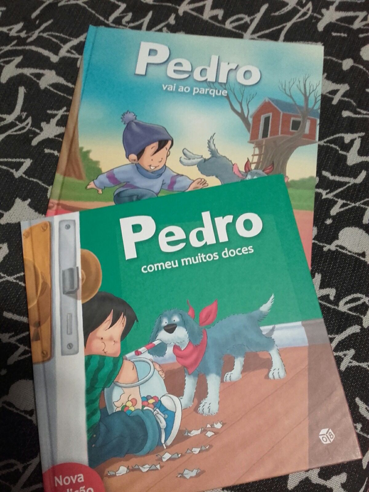 Livros 3€ cada já com portes