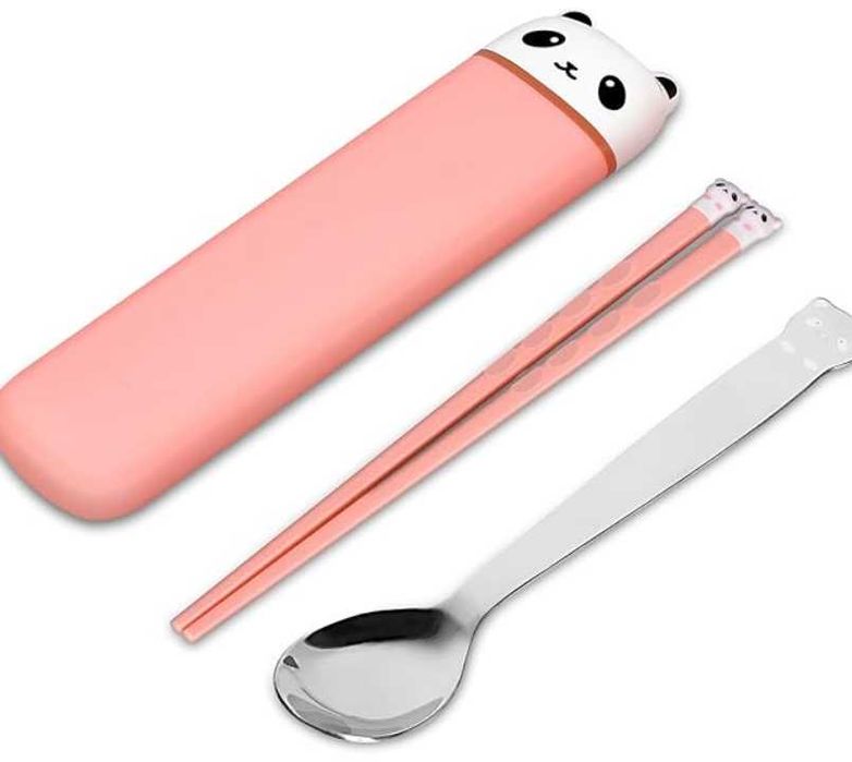 Zestaw przenośnych pałeczek sztućców z etui Różowe