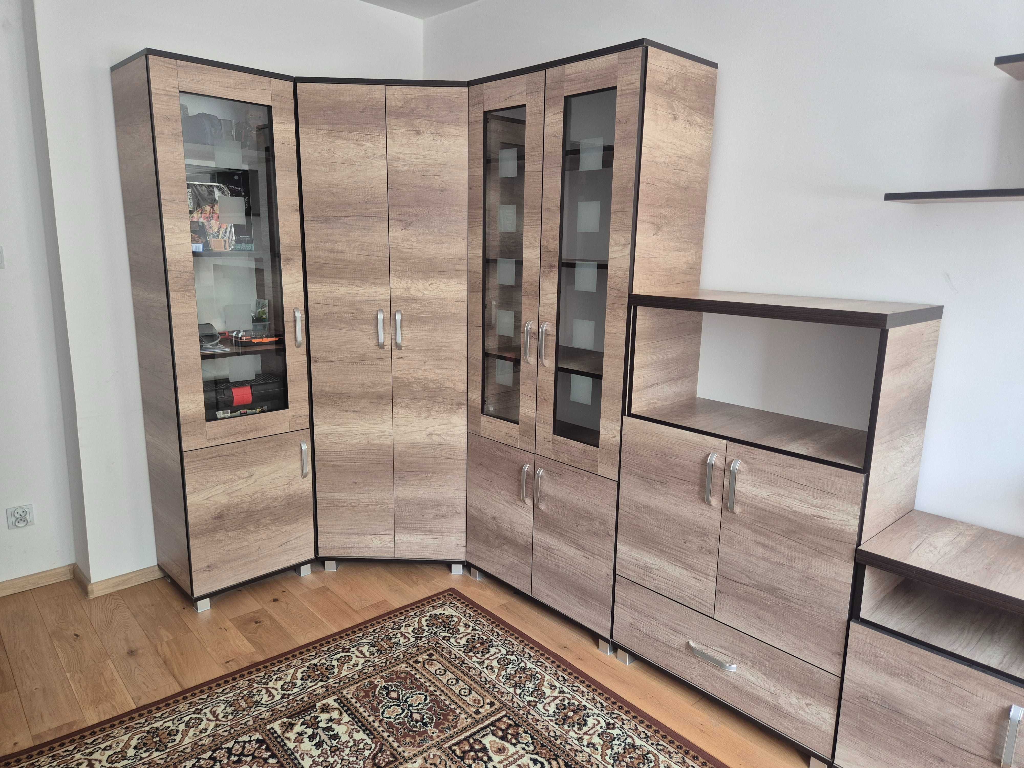 Szafka pod tv, stan idealny, do kompletu, 120 cm x 68,3 cm x 40,5 cm.