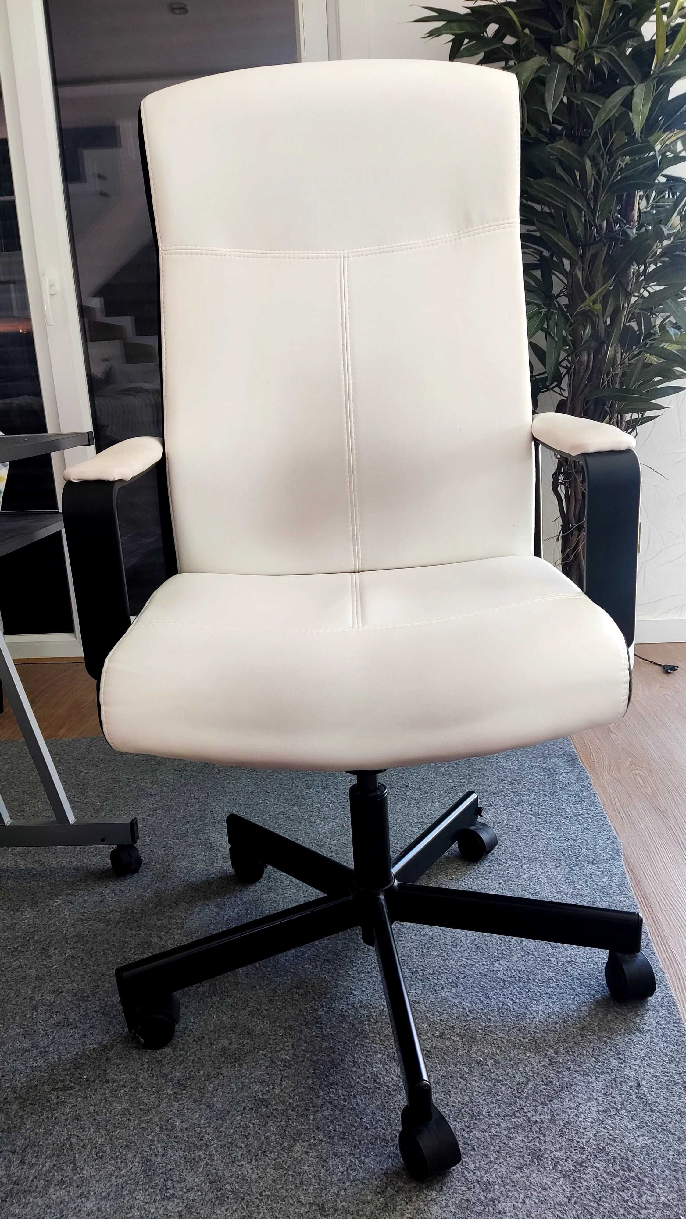 Cadeira escritório branca giratória ikea