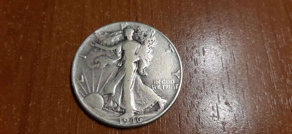 2 монеты по пол доллара США. Серебро. Одним лотом.