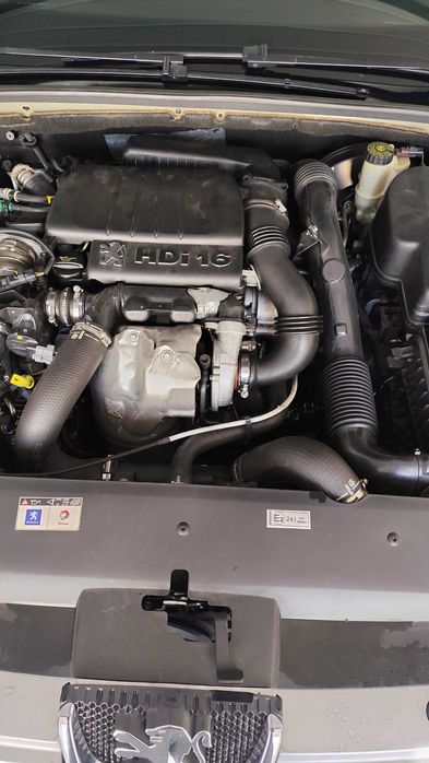 Peugeot 407 Sedan cinzento 1.6 HDI NAVTEQ  Diesel 109vc 5P de 2006