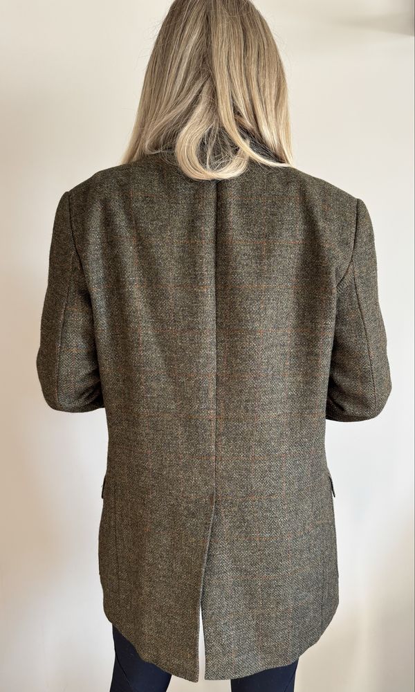 Burberrys’ tweedowa marynarka oversize