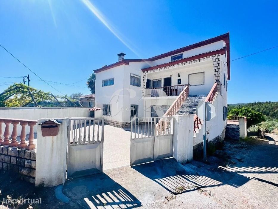 Moradia T3 com garagem, furo e terreno