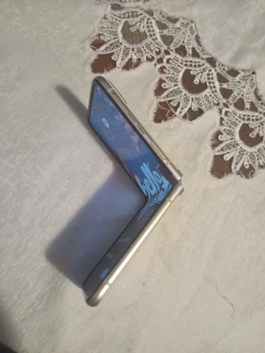 Motorola raze 40