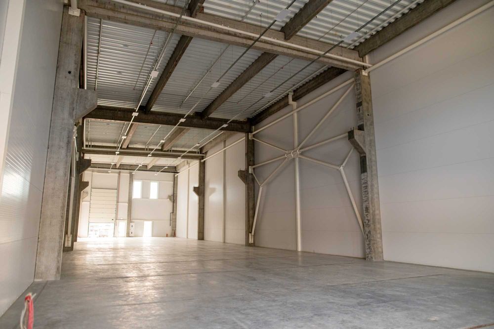 Оренда складу з кран-балкою 544 м² в індустріальному парку