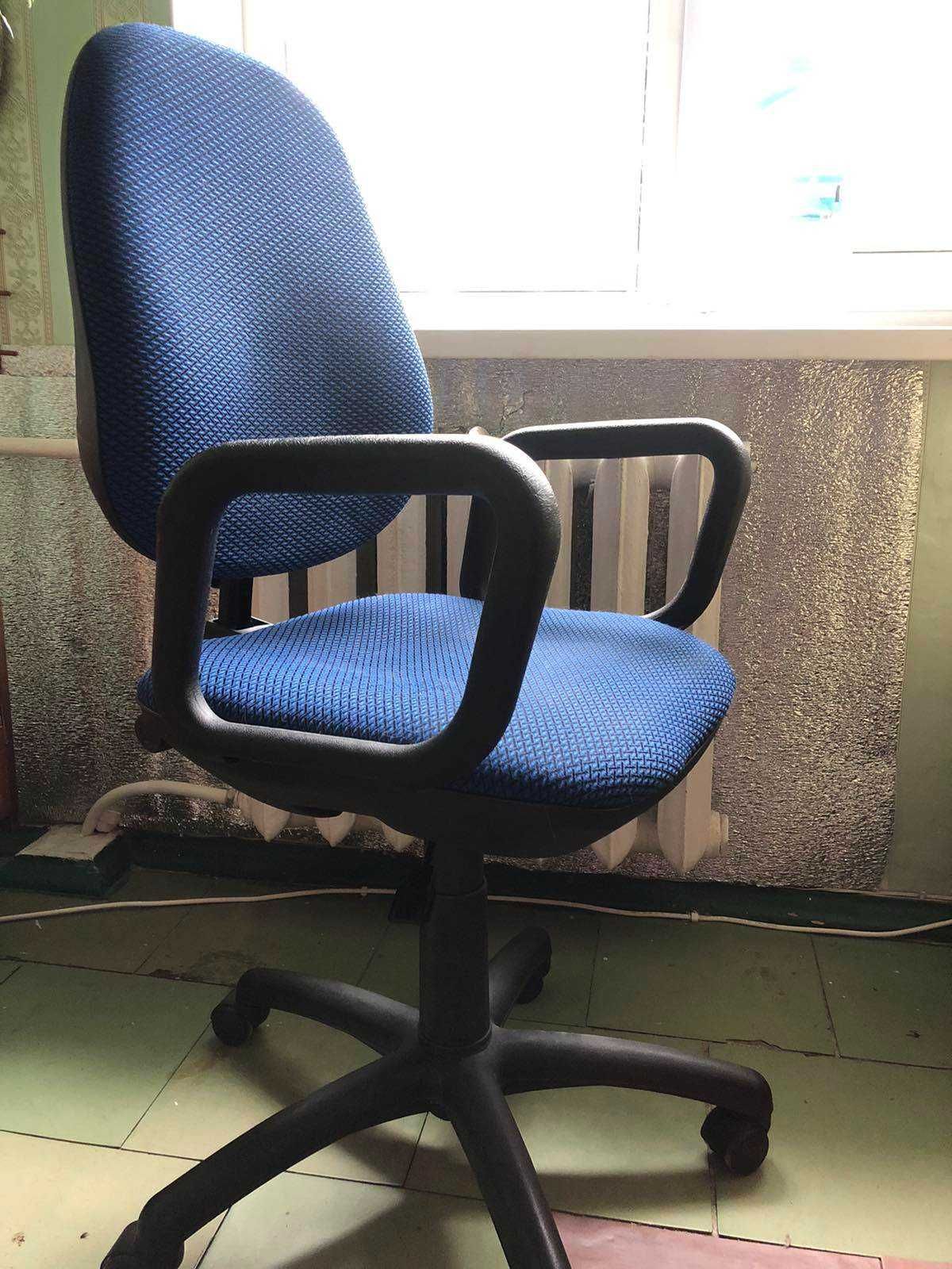 компьютерный стул