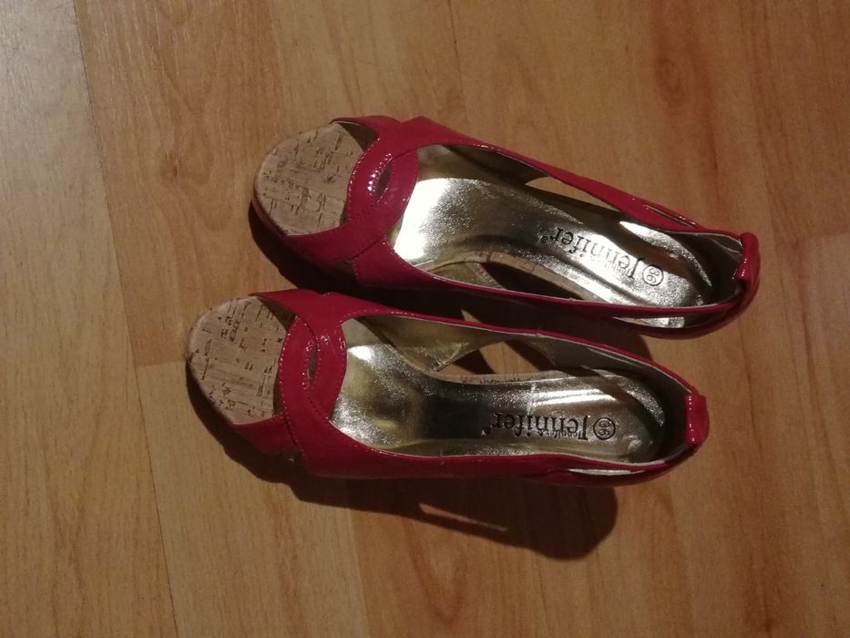 Buty damskie na koturnie Jennifer & Jennifer