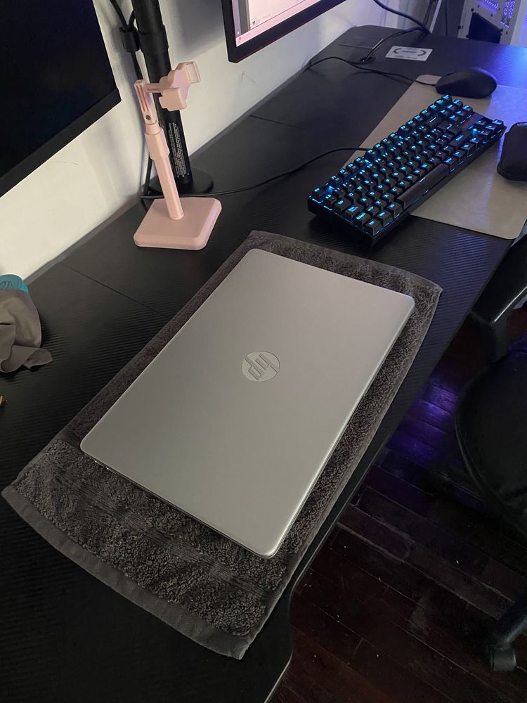 Portatil HP AMD Ryzen 5