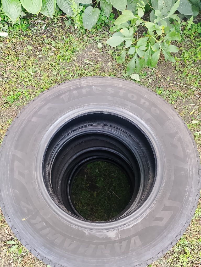 Гума 215/70 R15c