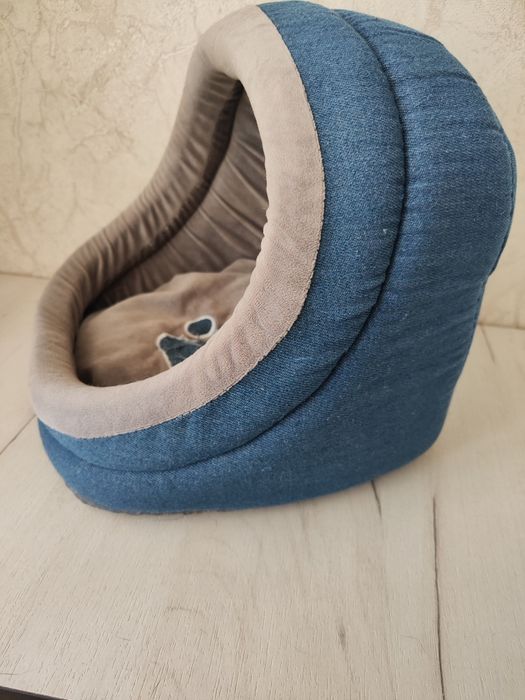 Продам домик для маленьких собачек