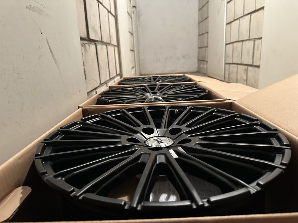 Felgi matowe czarne  17 cali 5x100