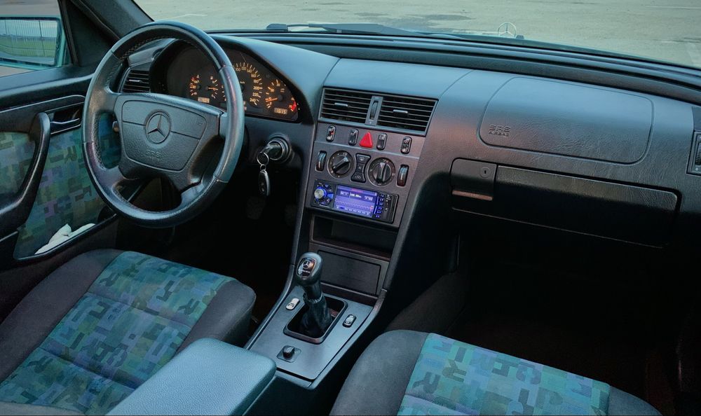 Mercedes-Benz C-class w202 2.3 газ/бензин МКПП