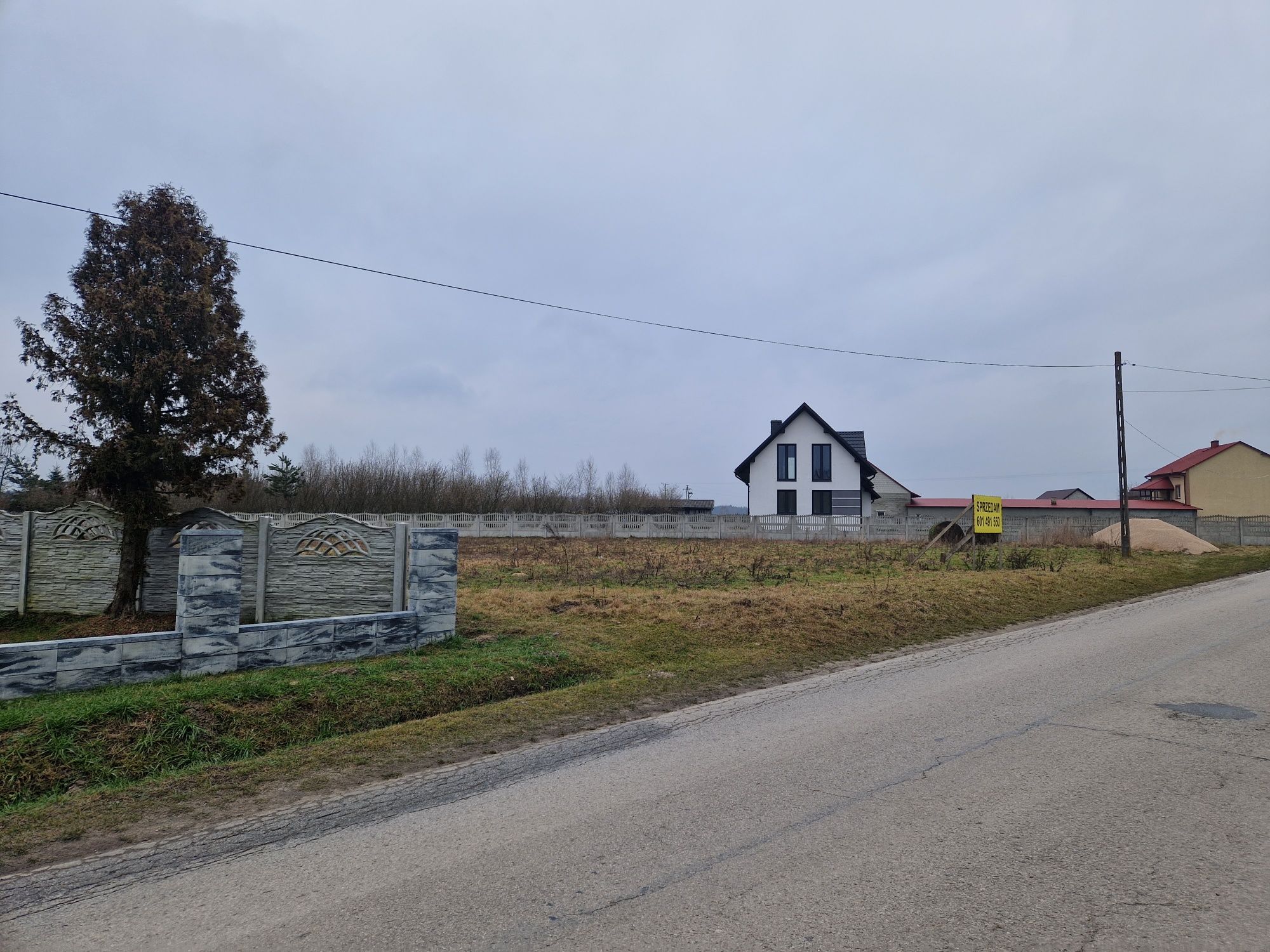 Działka budowlana o powierzchni 2800m2 - Rembiechowa, gm. Oksa