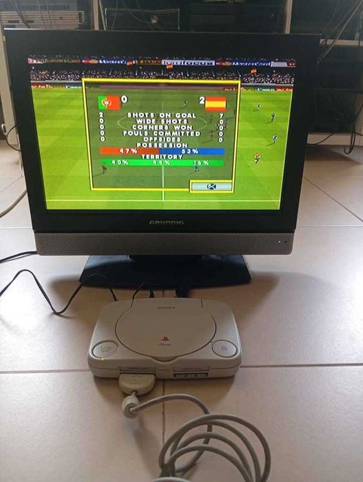 PsOne com comando oferta jogo