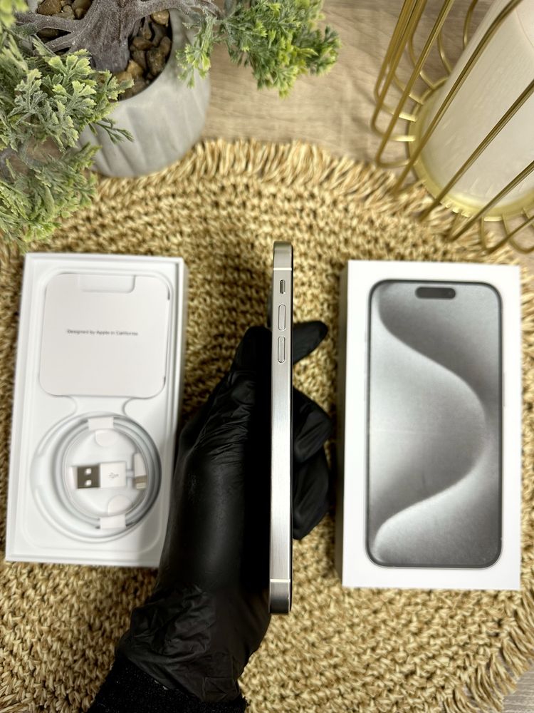 IPhone 15 Pro (White Titanium) 256GB XR в корпусі IPhone 15 Pro