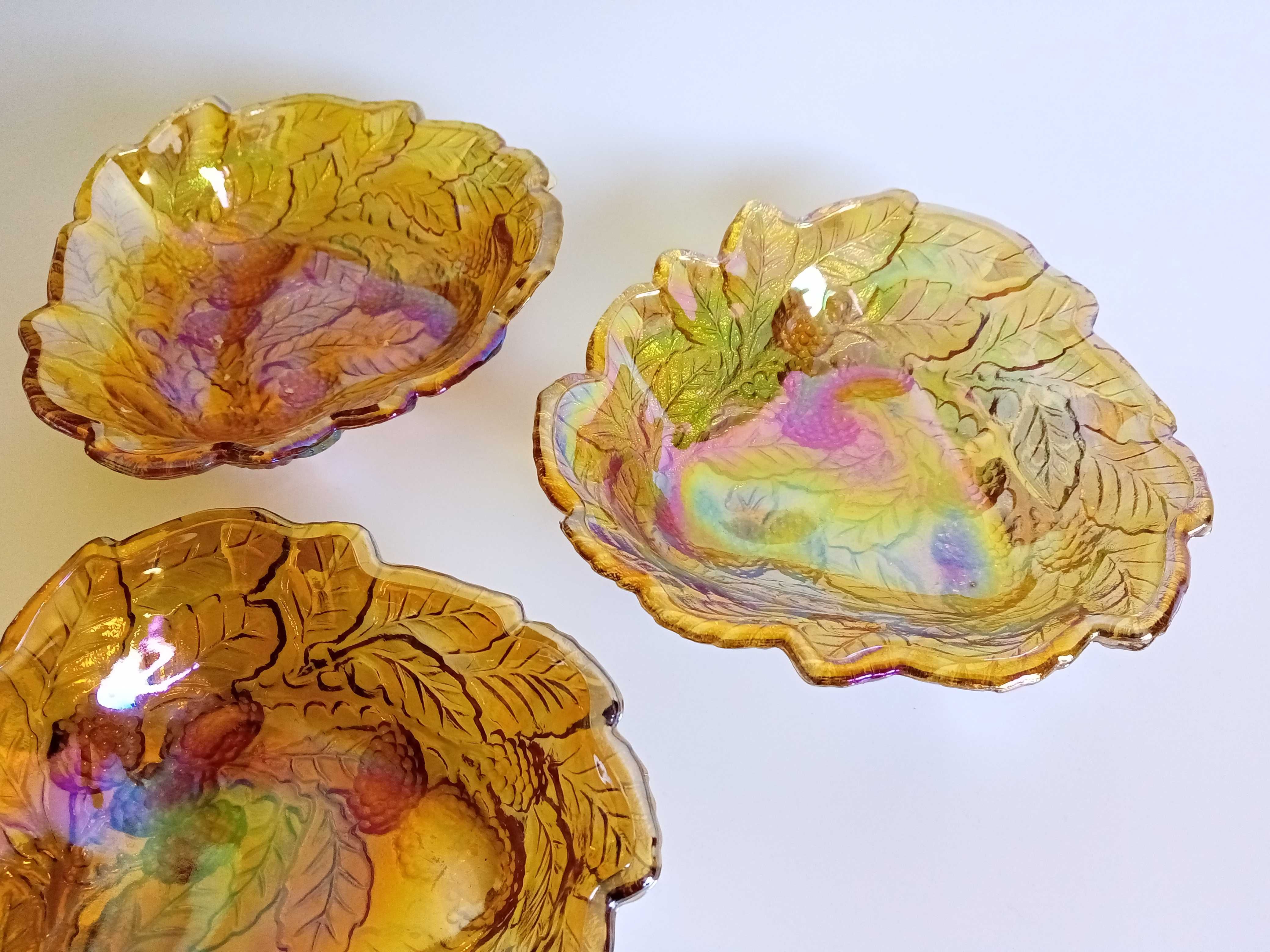 Iryzowane miseczki Marigold Carnival Glass 3 sztuki