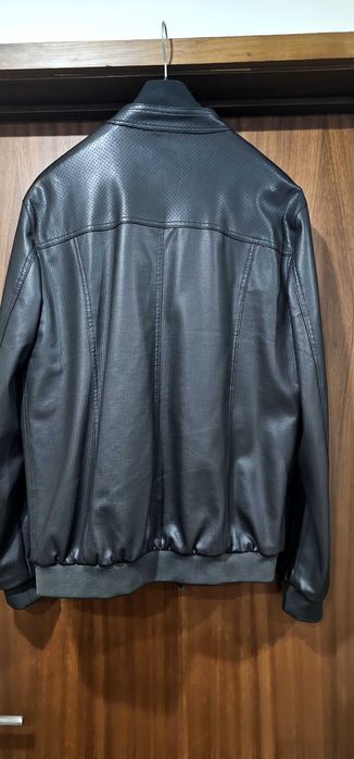 Casaco curto pele homem