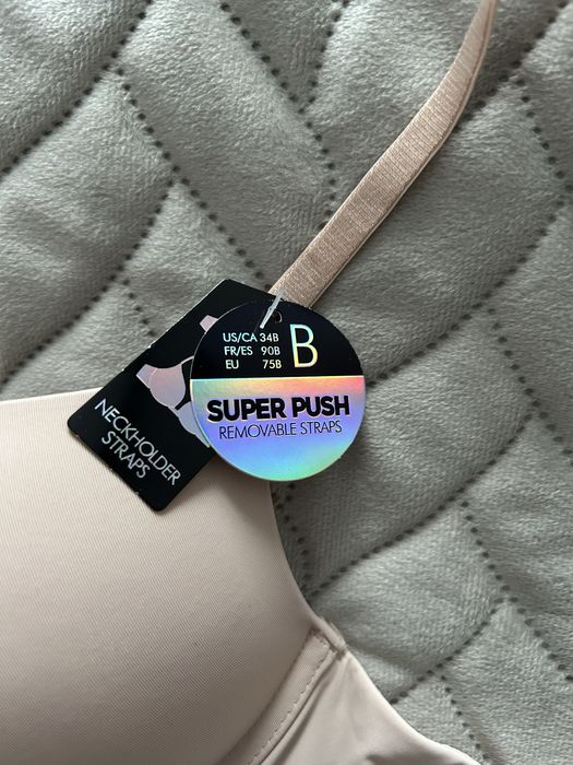 Бюстгалтер з пуш ап